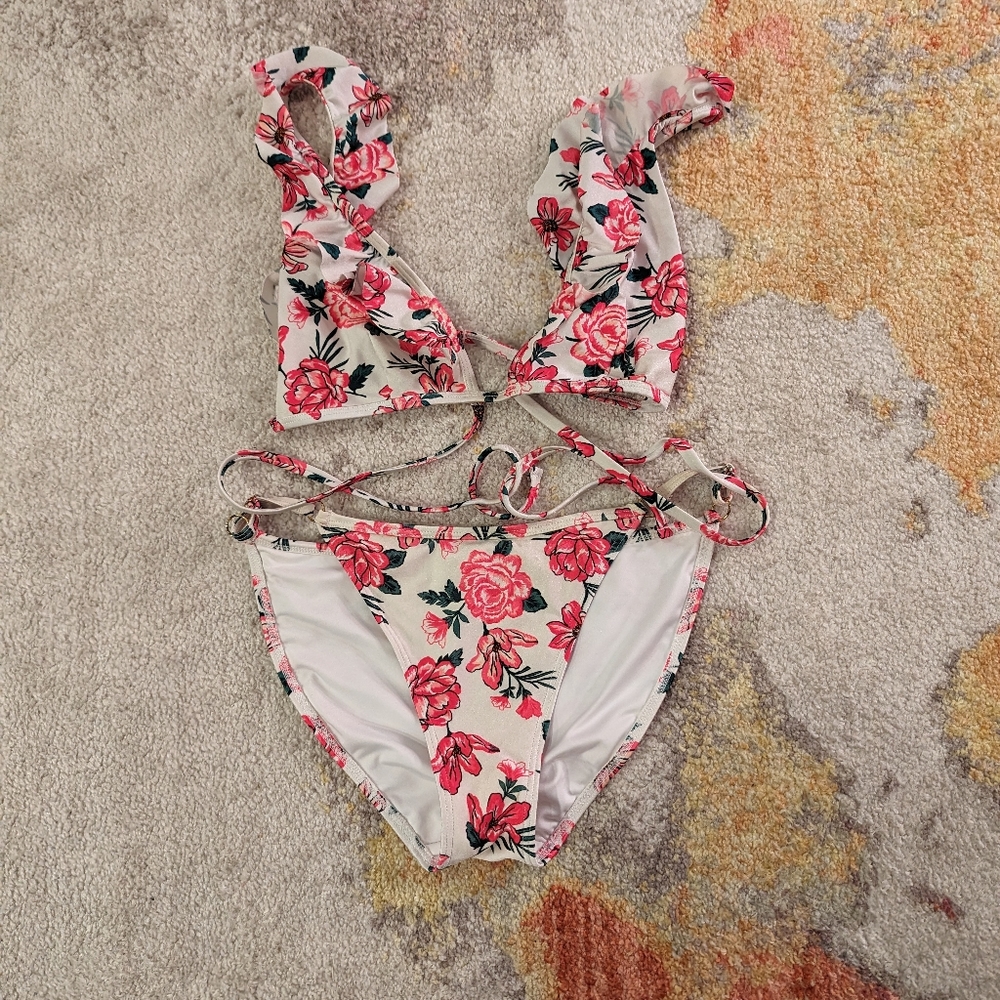 White floral bikini
